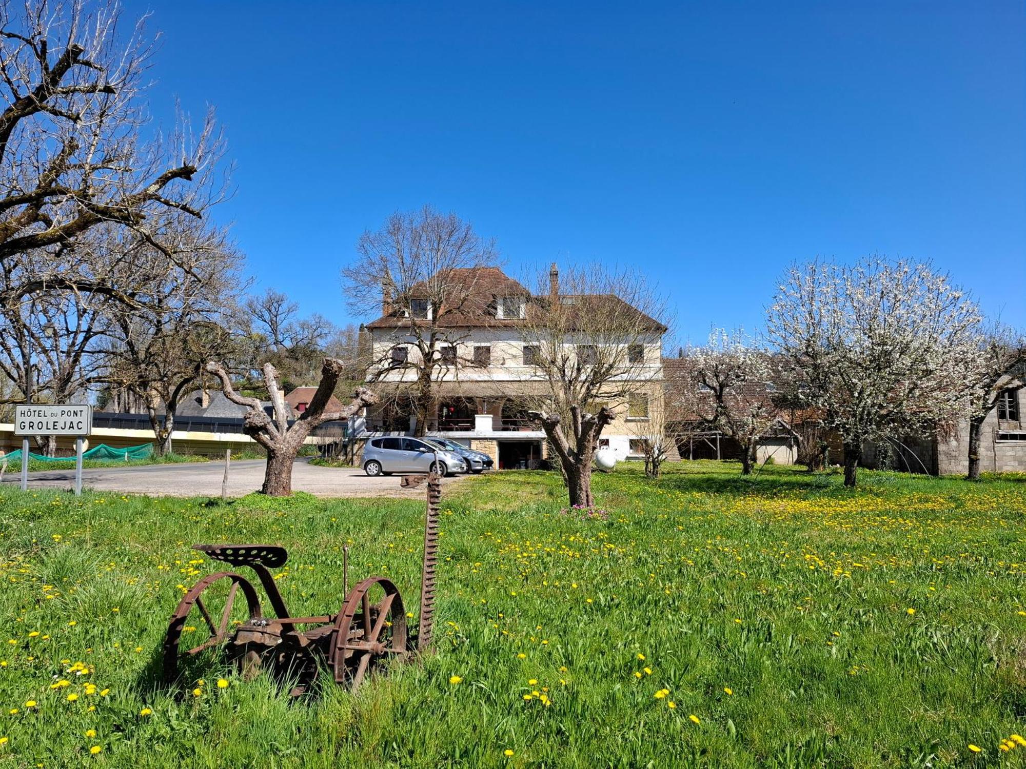 Hotel Du Pont Et Restaurant A Grolejac Экстерьер фото